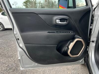 2016 Jeep Renegade Latitude   - Photo 15 - Jonestown, PA 17038