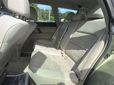 2006 Subaru Outback 2.5i - Photo 12 - Jonestown, PA 17038