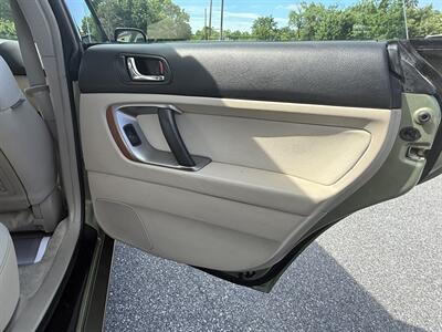 2006 Subaru Outback 2.5i - Photo 16 - Jonestown, PA 17038