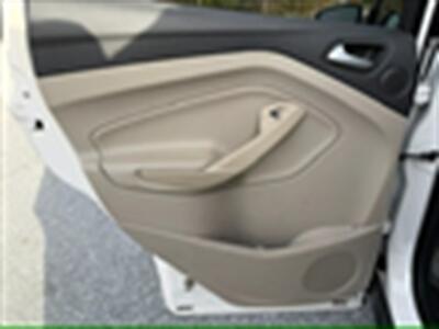 2014 Ford Escape Titanium   - Photo 13 - Jonestown, PA 17038