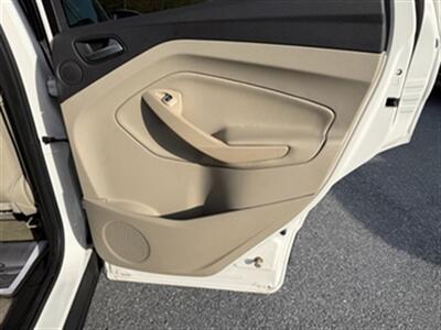 2014 Ford Escape Titanium   - Photo 24 - Jonestown, PA 17038
