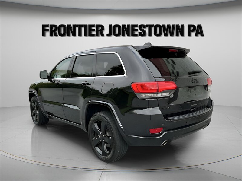 2015 Jeep Grand Cherokee Laredo - Photo 8 - Jonestown, PA 17038