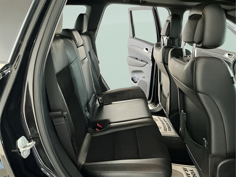 2015 Jeep Grand Cherokee Laredo - Photo 20 - Jonestown, PA 17038