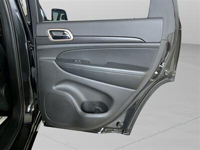 2015 Jeep Grand Cherokee Laredo - Photo 18 - Jonestown, PA 17038