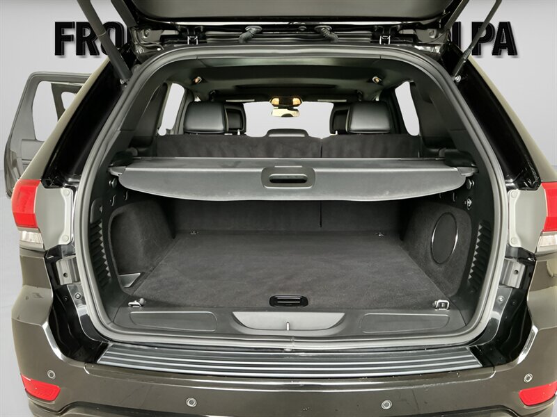 2015 Jeep Grand Cherokee Laredo - Photo 17 - Jonestown, PA 17038