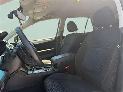 2018 Subaru Outback 2.5i Premium   - Photo 10 - Jonestown, PA 17038