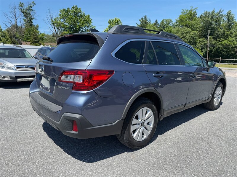 2018 Subaru Outback 2.5i Premium - Photo 6 - Jonestown, PA 17038