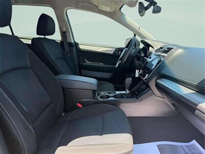 2018 Subaru Outback 2.5i Premium   - Photo 18 - Jonestown, PA 17038