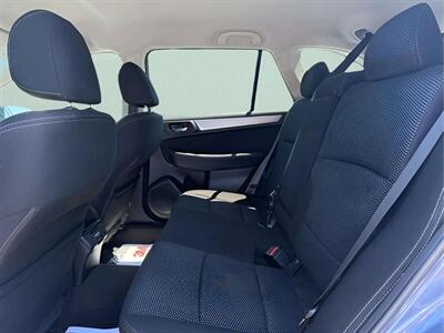 2018 Subaru Outback 2.5i Premium   - Photo 12 - Jonestown, PA 17038