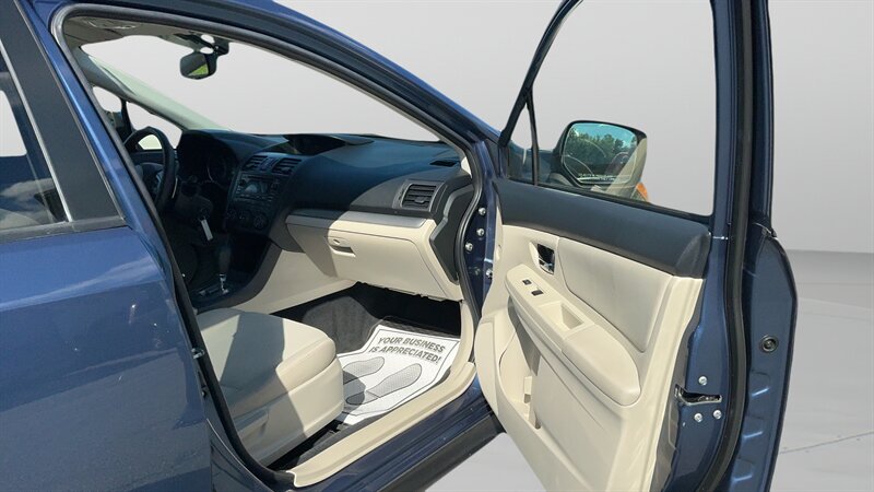2013 Subaru XV Crosstrek 2.0i Premium - Photo 9 - Jonestown, PA 17038