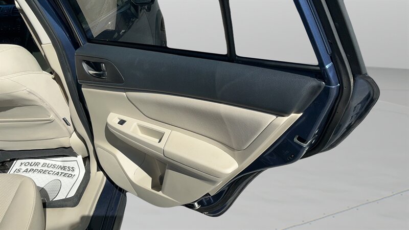 2013 Subaru XV Crosstrek 2.0i Premium - Photo 15 - Jonestown, PA 17038