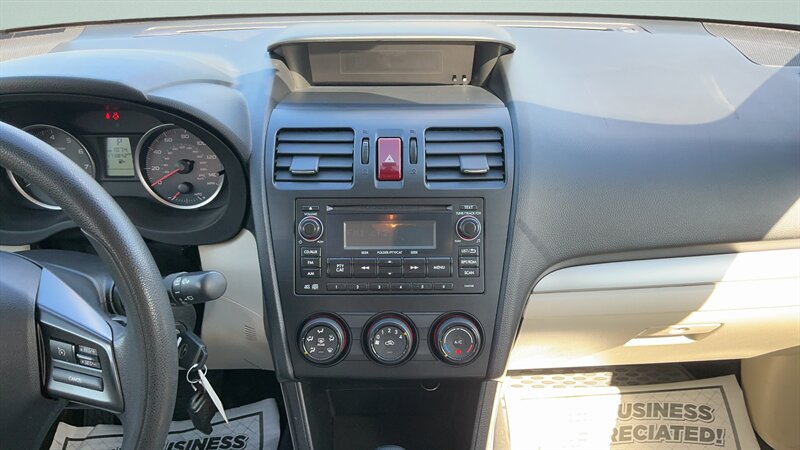 2013 Subaru XV Crosstrek 2.0i Premium - Photo 6 - Jonestown, PA 17038
