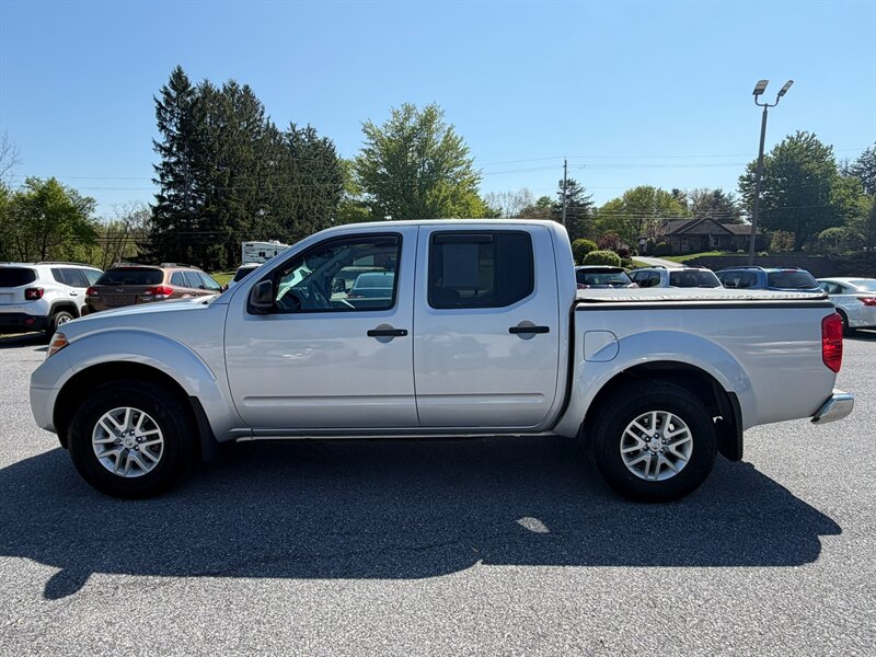 2016 Nissan Frontier 4.0 SV Crew Cab 4X4 AT SWB's photo