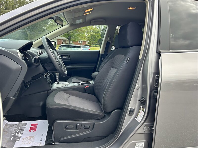 2013 Nissan Rogue S photo 9
