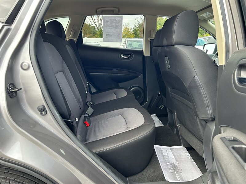 2013 Nissan Rogue S photo 4
