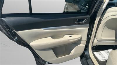 2012 Subaru Outback 2.5i Premium - Photo 14 - Jonestown, PA 17038