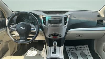 2012 Subaru Outback 2.5i Premium - Photo 7 - Jonestown, PA 17038