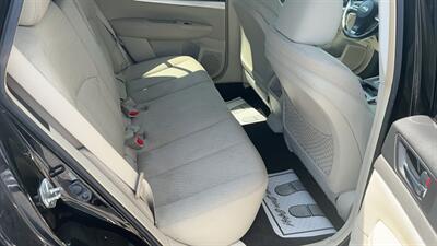 2012 Subaru Outback 2.5i Premium - Photo 18 - Jonestown, PA 17038
