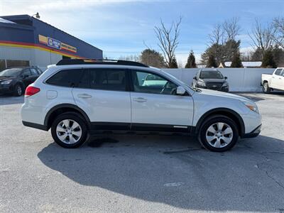 2011 Subaru Outback 2.5i Premium   - Photo 5 - Jonestown, PA 17038