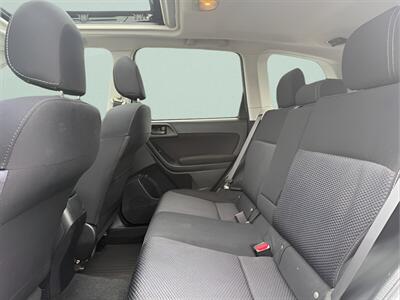 2015 Subaru Forester 2.5i Premium - Photo 12 - Jonestown, PA 17038