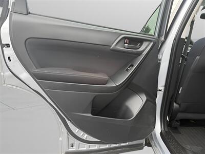 2015 Subaru Forester 2.5i Premium - Photo 11 - Jonestown, PA 17038