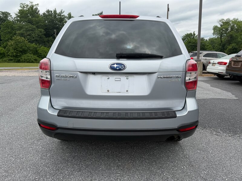 2015 Subaru Forester 2.5i Premium - Photo 7 - Jonestown, PA 17038
