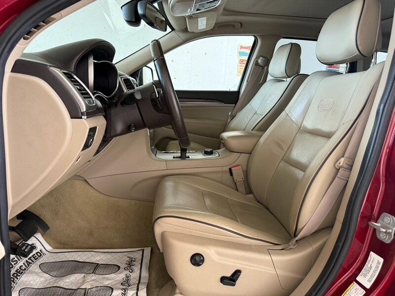 2014 Jeep Grand Cherokee Overland - Photo 12 - Millerstown, PA 17062