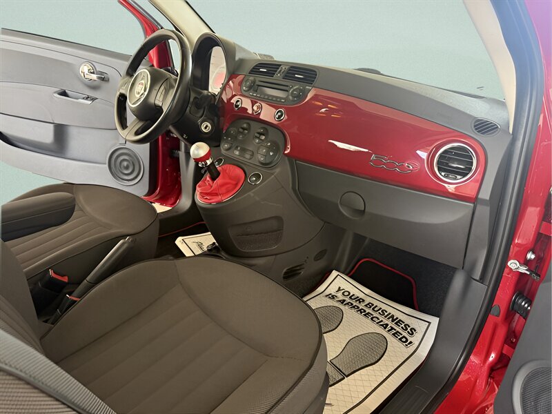 2012 FIAT 500c Lounge - Photo 11 - Jonestown, PA 17038