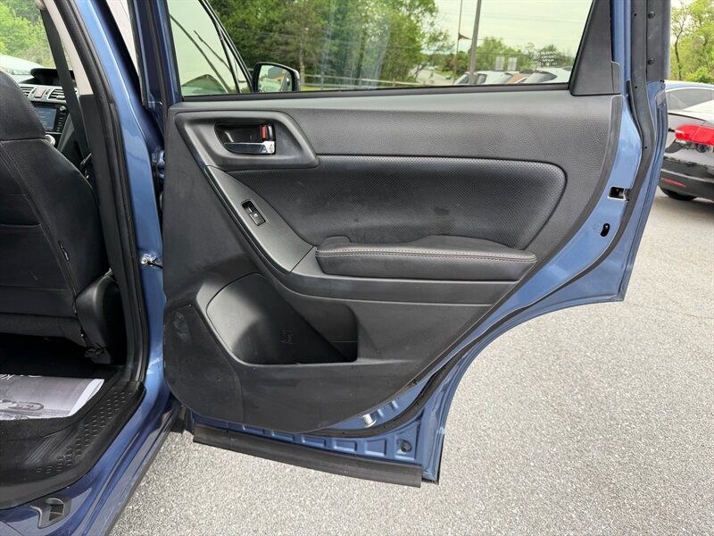 2016 Subaru Forester 2.0XT Premium - Photo 14 - Jonestown, PA 17038