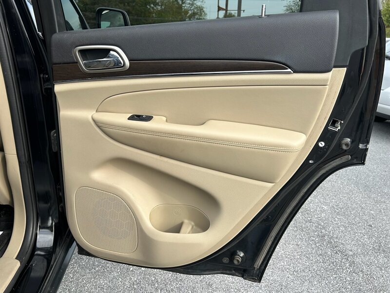 2017 Jeep Grand Cherokee Limited   - Photo 13 - Jonestown, PA 17038