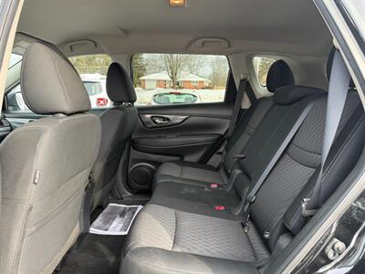 2018 Nissan Rogue S   - Photo 13 - Jonestown, PA 17038