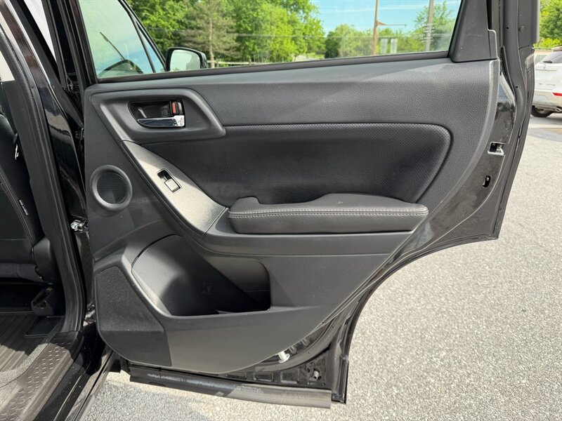 2016 Subaru Forester 2.5i Limited - Photo 14 - Jonestown, PA 17038