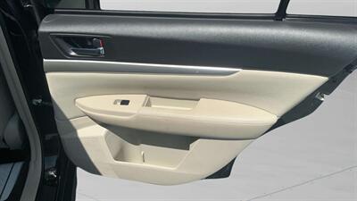 2014 Subaru Outback 2.5i Premium   - Photo 17 - Jonestown, PA 17038