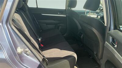 2014 Subaru Outback 2.5i Premium - Photo 18 - Jonestown, PA 17038