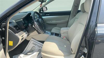 2014 Subaru Outback 2.5i Premium   - Photo 13 - Jonestown, PA 17038