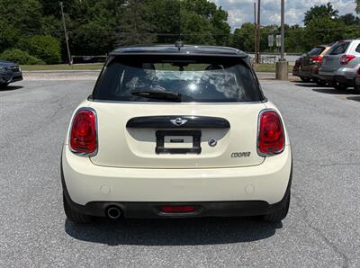 2017 MINI Hardtop 2 Door Cooper - Photo 8 - Jonestown, PA 17038