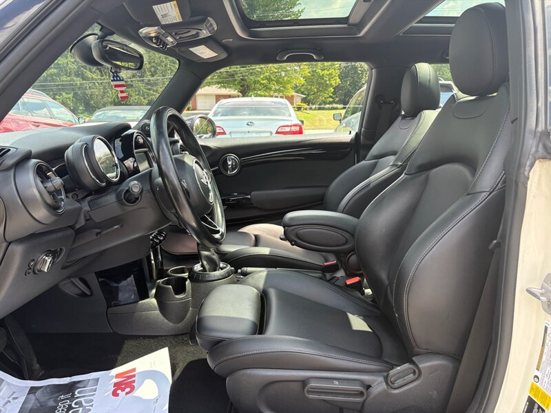 2017 MINI Hardtop 2 Door Cooper - Photo 11 - Jonestown, PA 17038