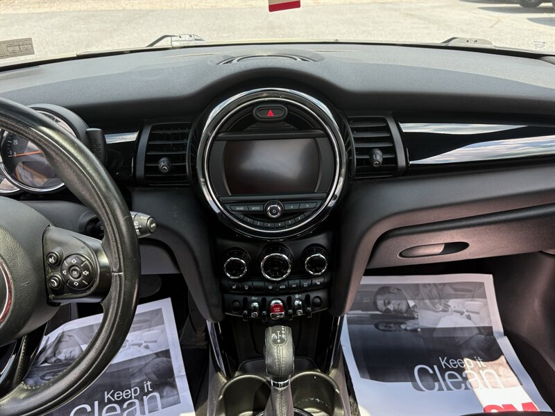 2017 MINI Hardtop 2 Door Cooper - Photo 14 - Jonestown, PA 17038
