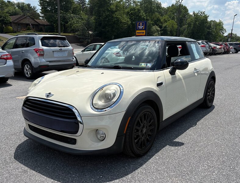 2017 MINI Hardtop 2 Door Cooper  