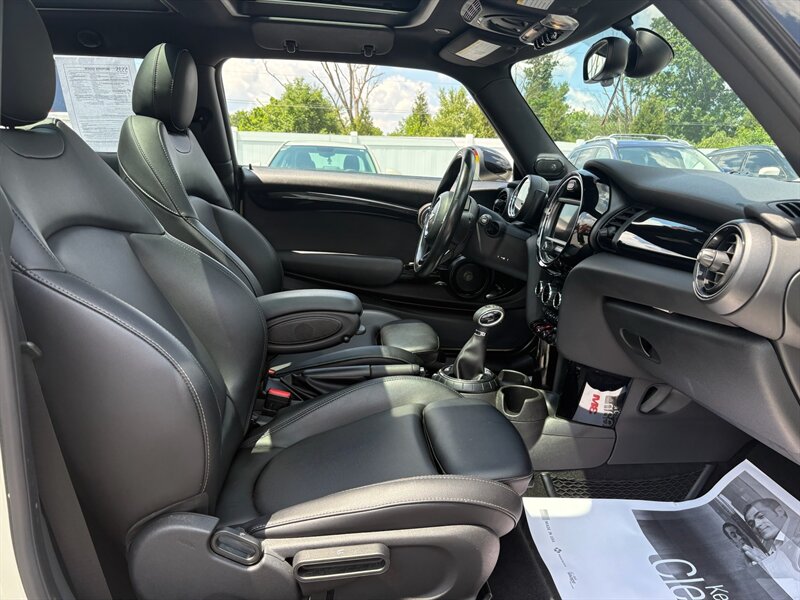 2017 MINI Hardtop 2 Door Cooper - Photo 17 - Jonestown, PA 17038