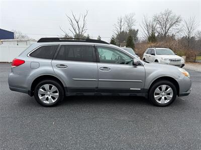 2011 Subaru Outback 3.6R Limited - Photo 5 - Jonestown, PA 17038