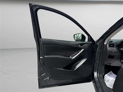 2015 Mazda CX-5 Touring   - Photo 9 - Jonestown, PA 17038