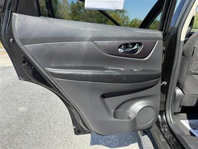 2015 Nissan Rogue S   - Photo 11 - Jonestown, PA 17038