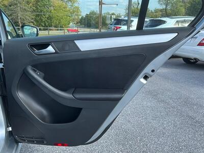 2014 Volkswagen Jetta SE PZEV   - Photo 20 - Jonestown, PA 17038