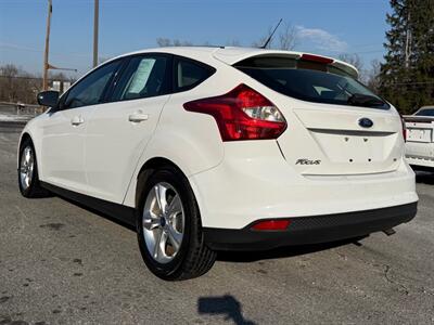 2013 Ford Focus SE   - Photo 8 - Jonestown, PA 17038