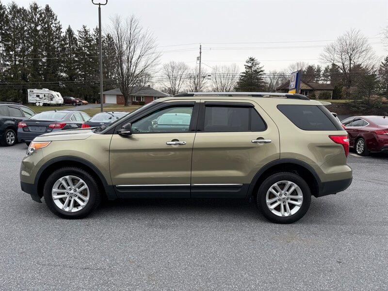 2013 Ford Explorer XLT   - Photo 1 - Jonestown, PA 17038