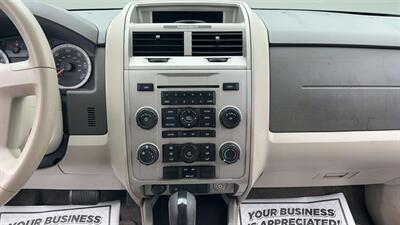 2008 Ford Escape XLT   - Photo 8 - Jonestown, PA 17038