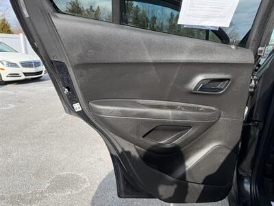 2016 Chevrolet Trax LT   - Photo 12 - Jonestown, PA 17038