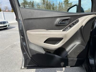 2016 Chevrolet Trax LT   - Photo 10 - Jonestown, PA 17038