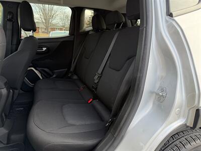 2017 Jeep Renegade Latitude   - Photo 11 - Jonestown, PA 17038
